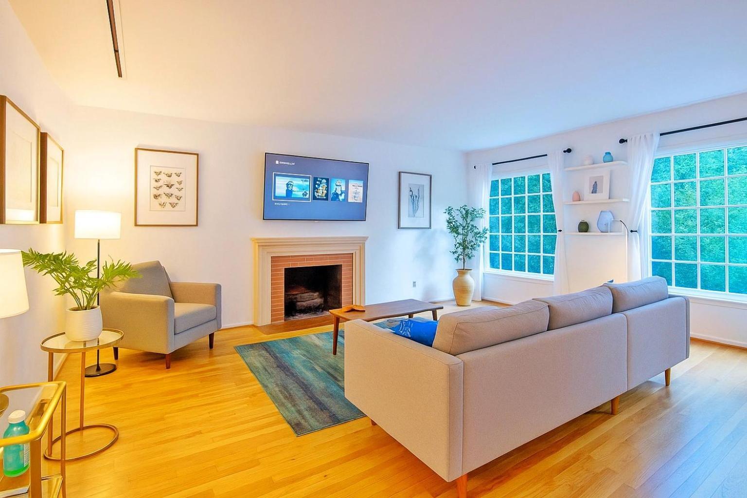 Hollywood Hills Oasis With Views Patio Garden 4 Bedrooms Los Angeles